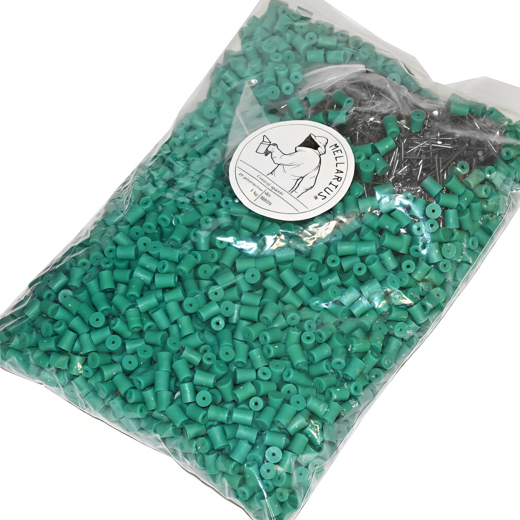 Konische Abstandshalter mit Nägeln - 1 kg - Grün